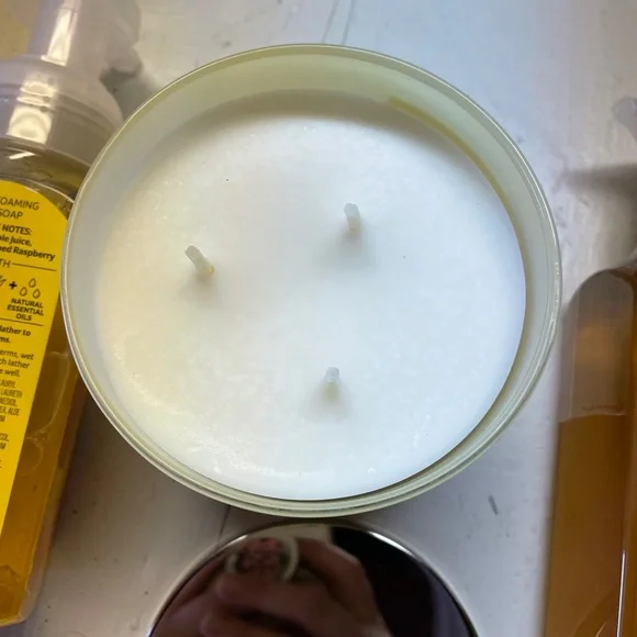 Bath & Body Works Pineapple Mango Set BRAND NEW - Picture 9 of 10